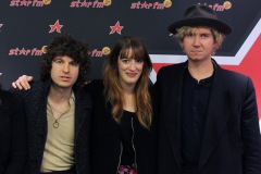 madeleine-petry-the-kooks